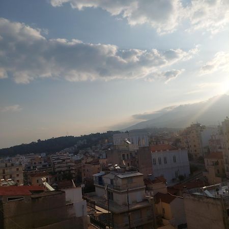 Appartamento Urban Penthouse Patras Esterno foto