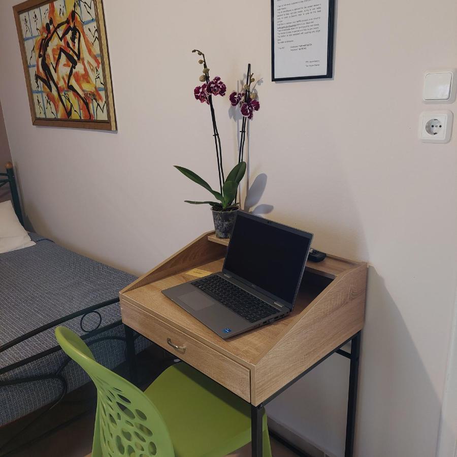 Appartamento Urban Penthouse Patras Esterno foto