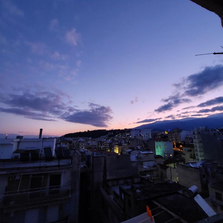 Appartamento Urban Penthouse Patras Esterno foto